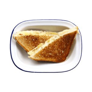 grilled-cheese-au-morbier-et-confit-d-oignons