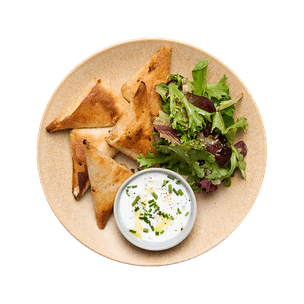 samoussas-chevre-miel-au-air-fryer-et-salade