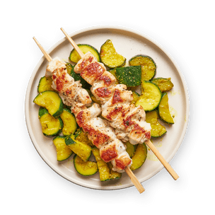 brochettes-de-poulet-et-courgettes-au-curry