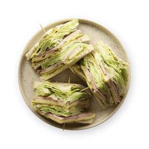 club-sandwich-with-pesto