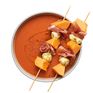 gazpacho-et-brochettes-melon-mozza-prosciutto