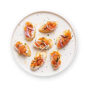 crostini-truite-fumee-fromage-frais-et-ciboulette