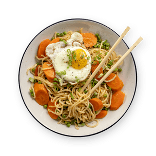 stir-fried-veggie-noodles-and-sunny-side-up-egg