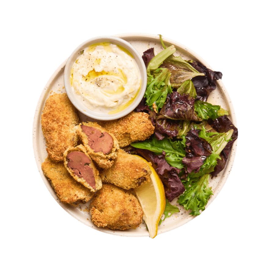 Foies de volaille crousti, salade & sauce tartare