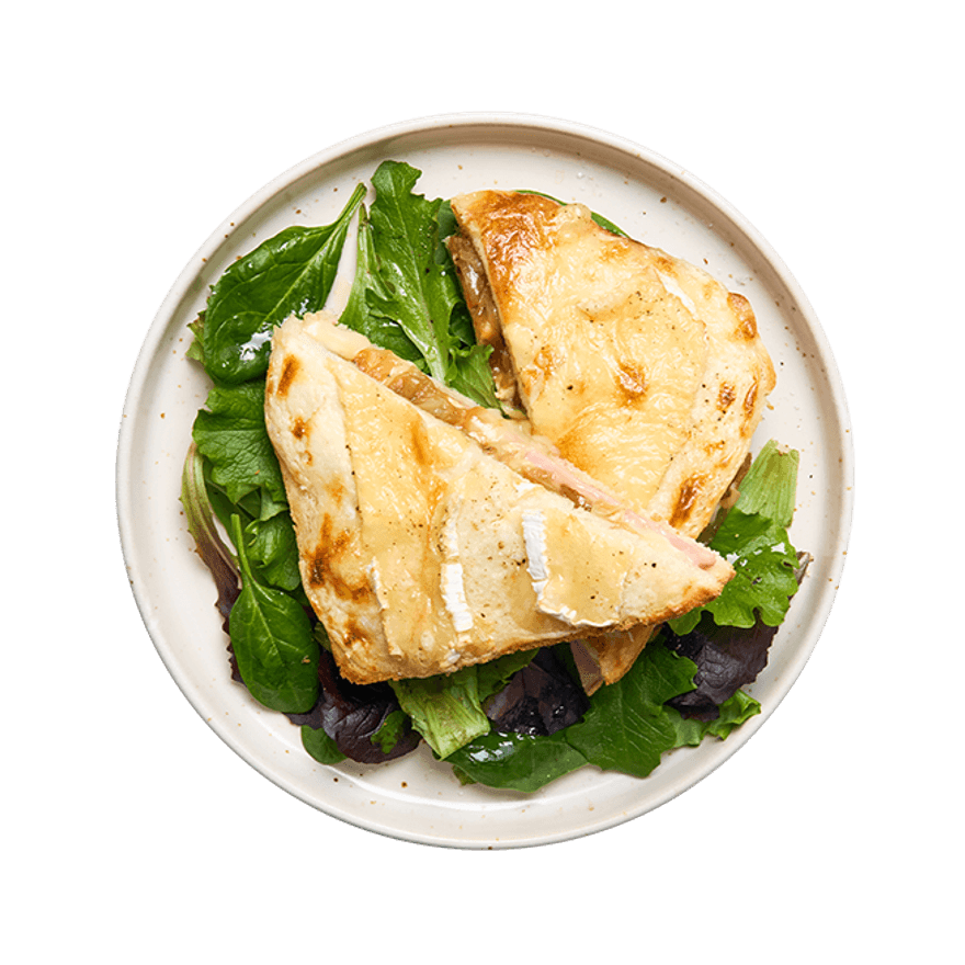 Croque-monsieur au camembert & oignons caramélisés