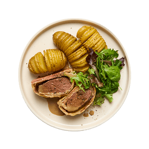 Magret de canard en croûte feuilletée & pommes de terre hasselback