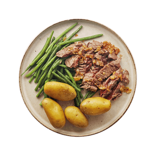 Bavette aux échalotes, pommes de terre & haricots