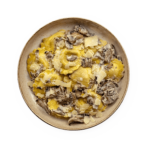 Ravioli with mushrooms and cream