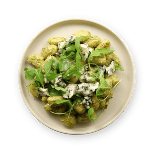Gnocchi au pesto, bleu & roquette