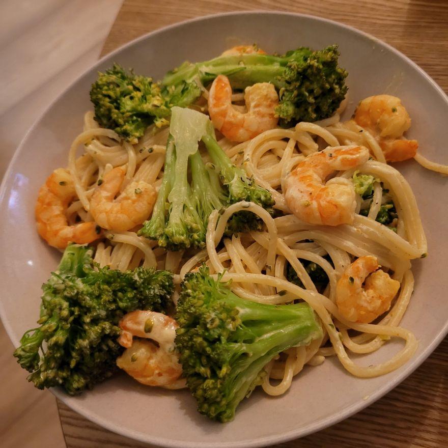 Pâtes crevettes brocolis
