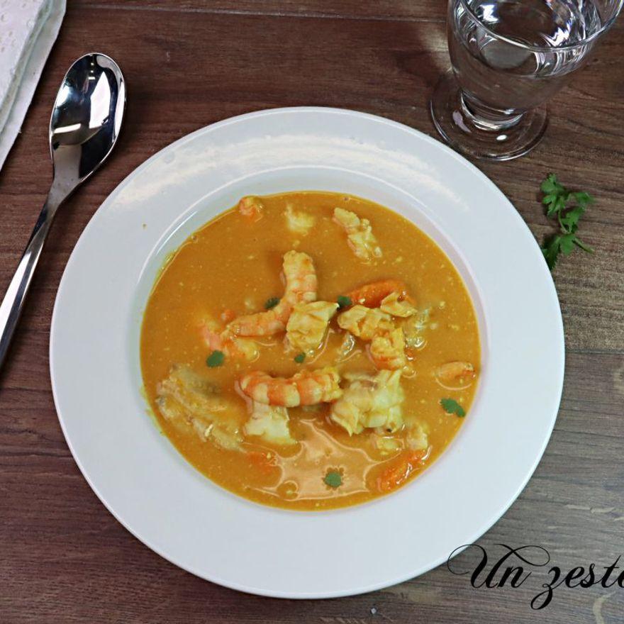 Soupe épicée de poisson et patate douce