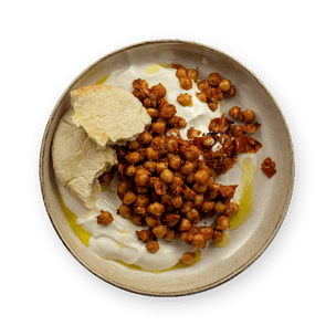 Roasted chickpeas with yogurt and pita