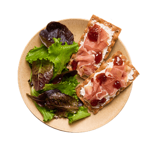 Tartines au chèvre frais, confiture de figues & jambon sec