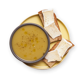 soupe-express-au-poireau-et-toast-camembert