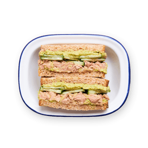 sandwich-thon-avocat-et-concombre