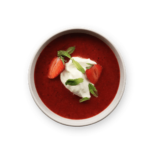 soupe-de-fraises-chantilly-et-menthe