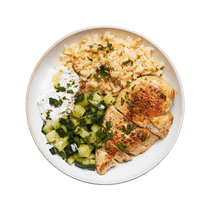 bowl-melange-de-cereales-poulet-et-tzatziki